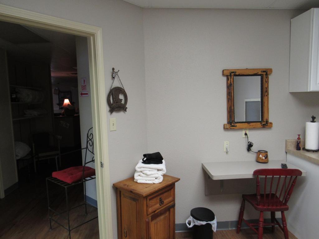 A Place To Stay Rooms Bandera Exterior foto